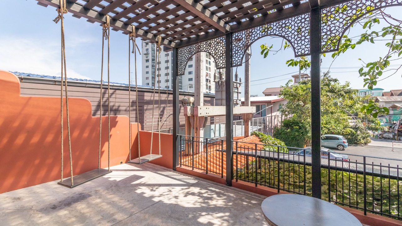 Photo of Patio Balcony in Ban Chang Lo