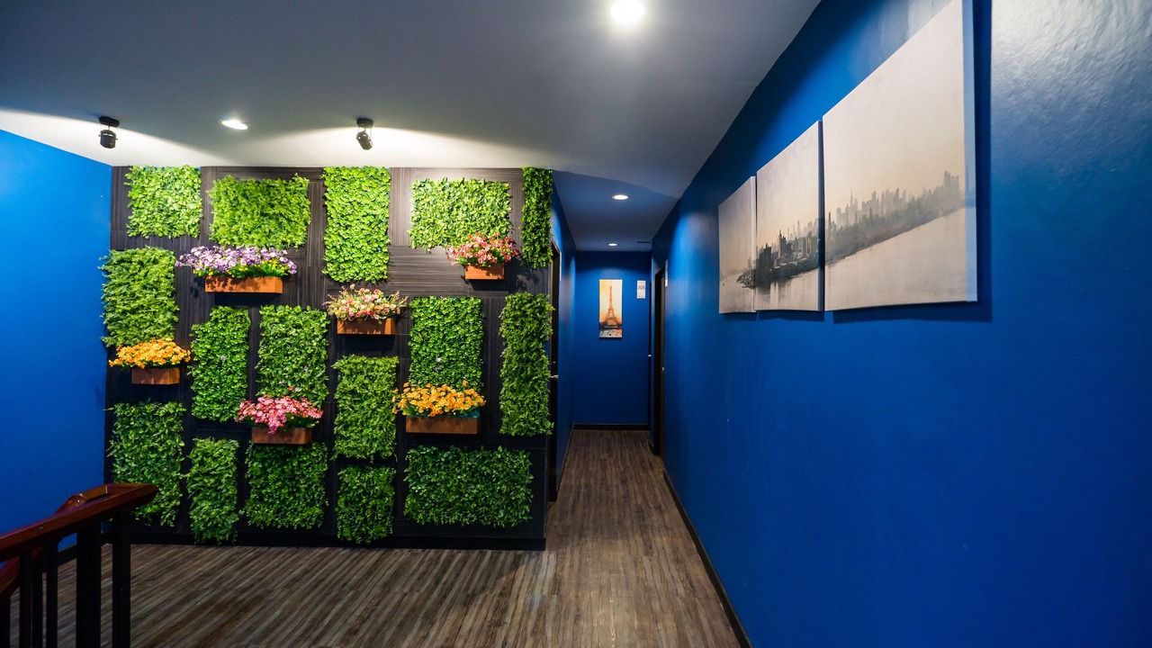 Photo of Others in Samsen Nok