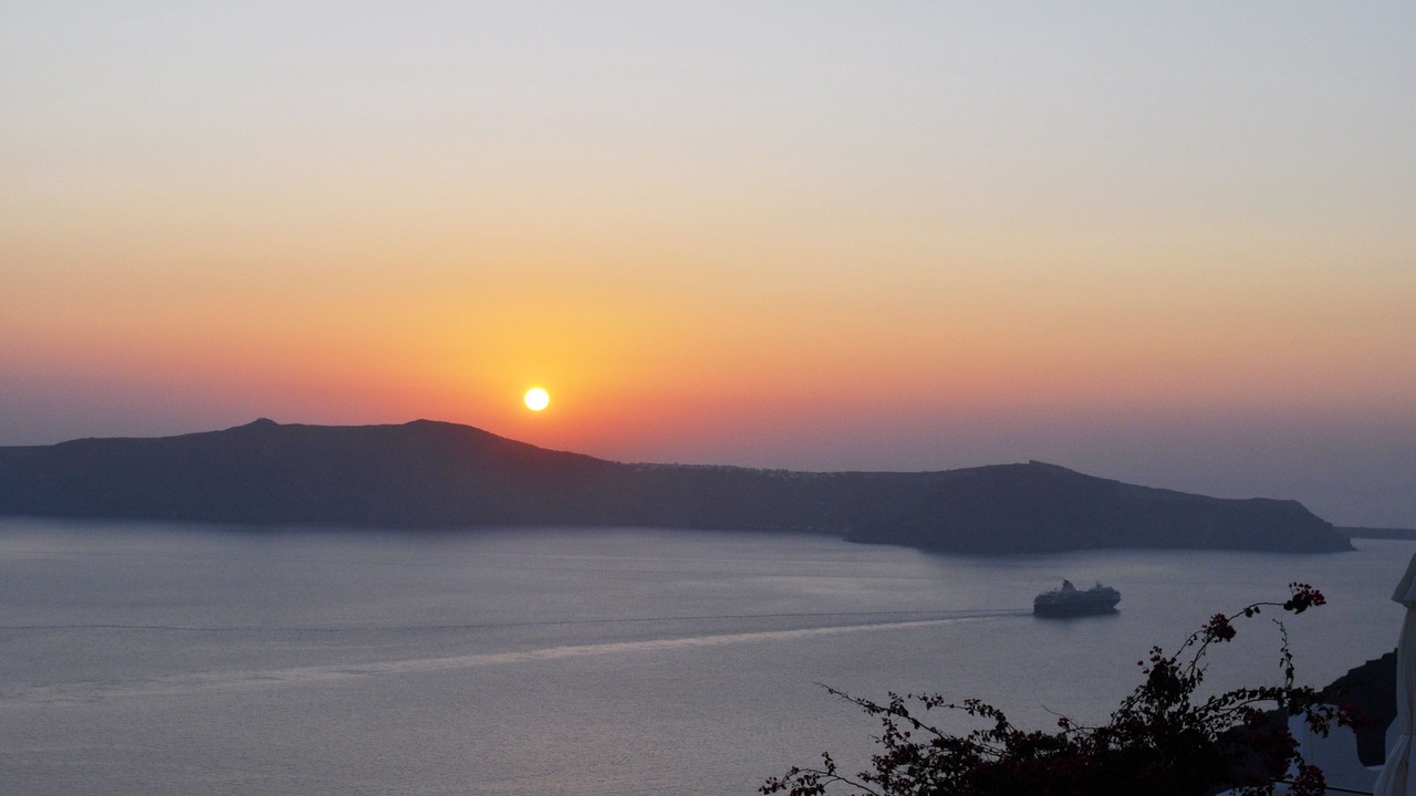 Photo of Others in Fira