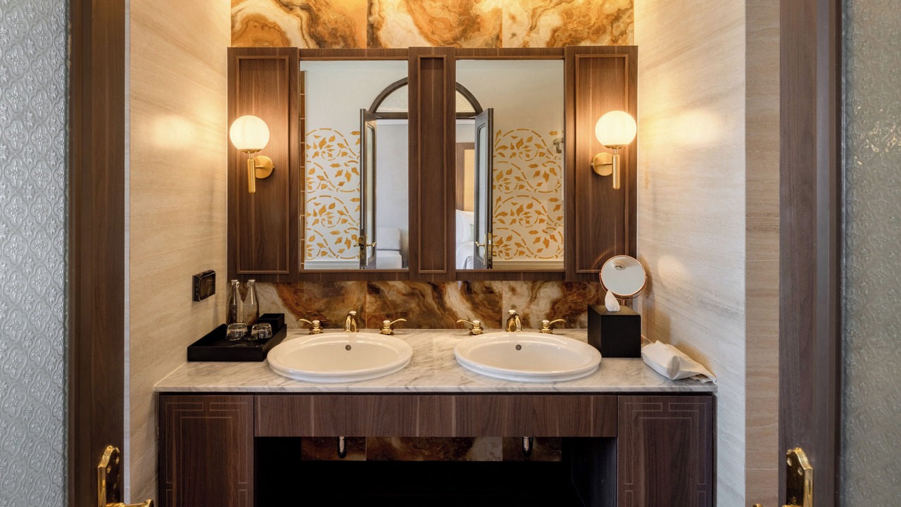 Photo of Bathroom in Thapae