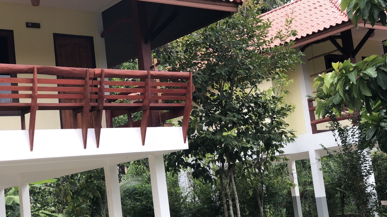 Photo of Patio Balcony in Chaloem Phra Kiat