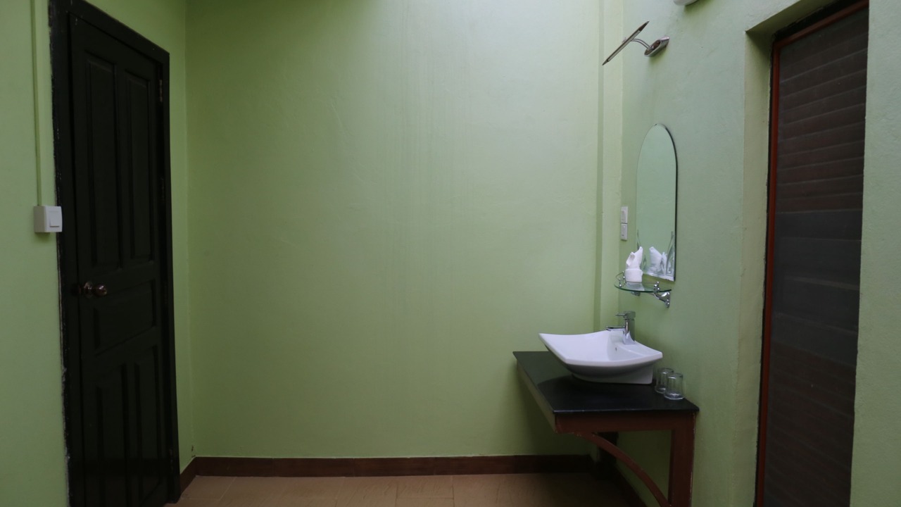 Photo of Bathroom in Kampong Thma