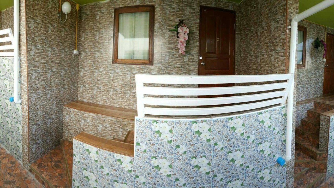 Photo of Bedroom in Ko Sichang