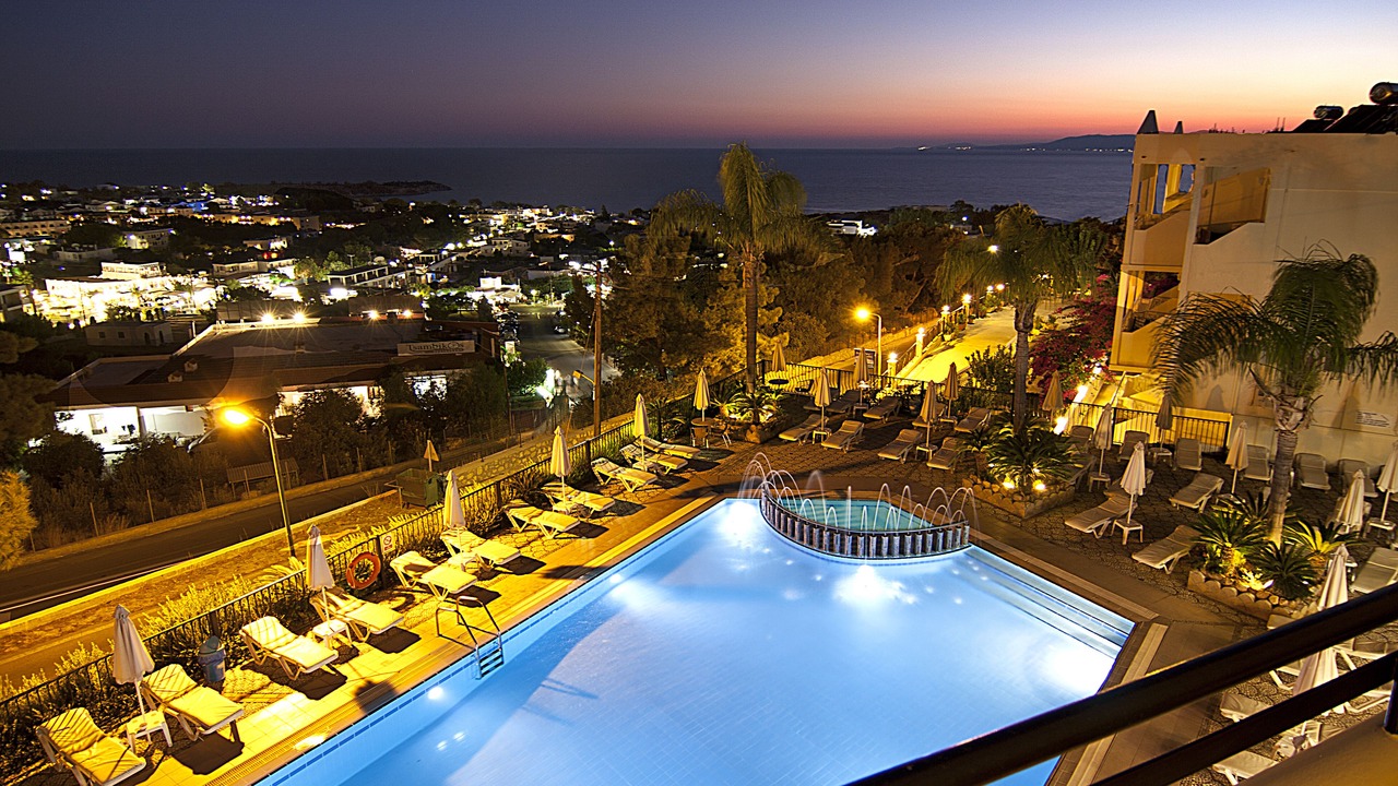Photo of Others in Pefkos