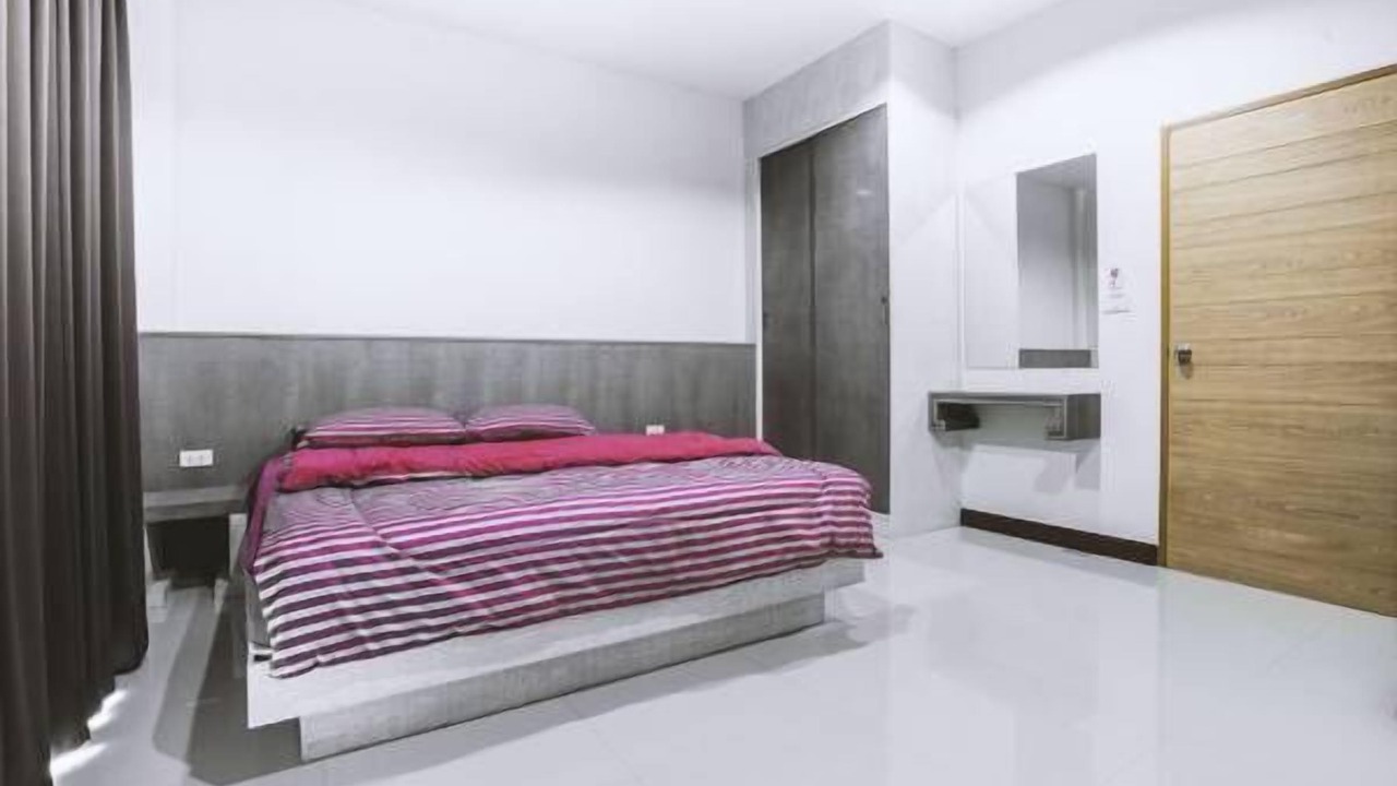 Photo of Bedroom in Chalong
