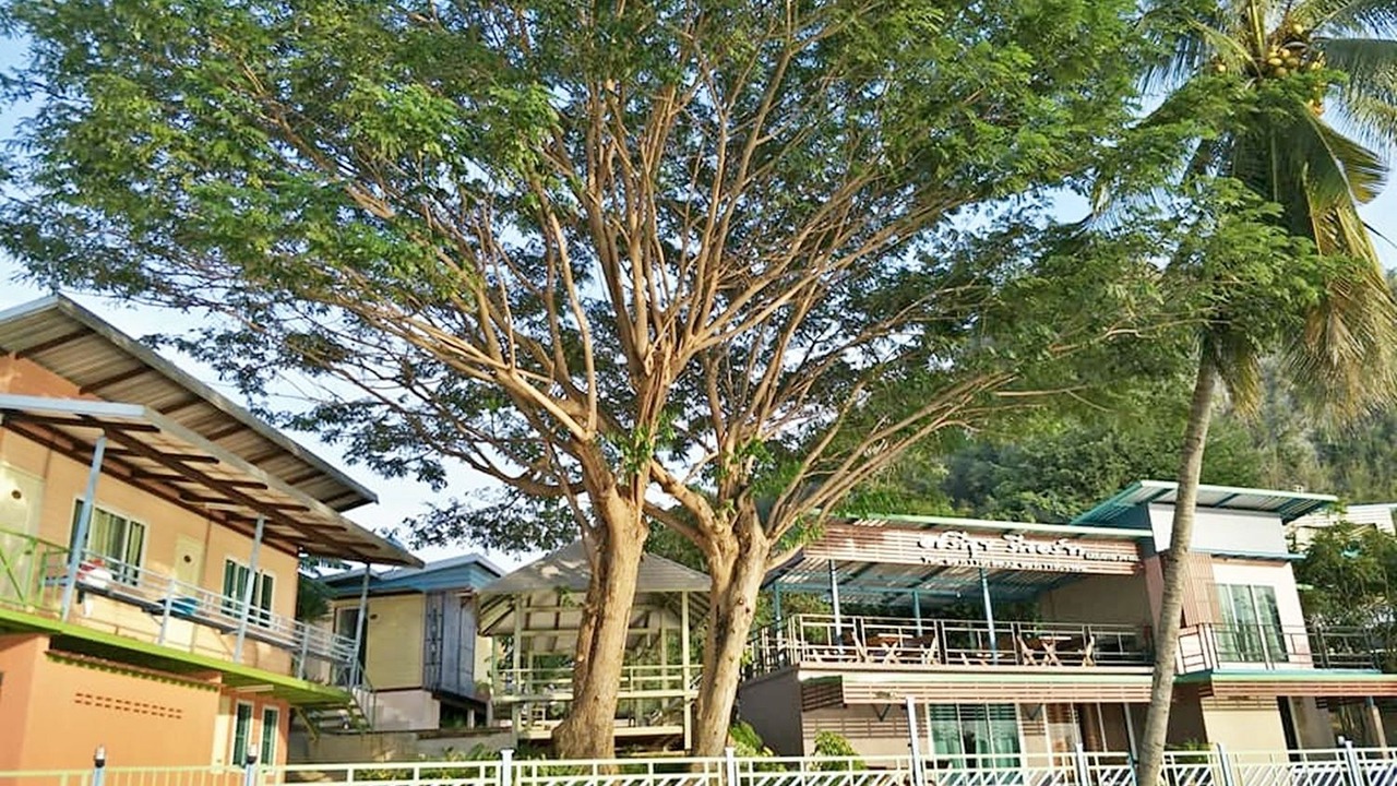 Photo of Others in Ko Samrong
