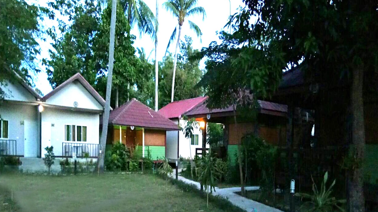 Photo of Others in Mae Nam