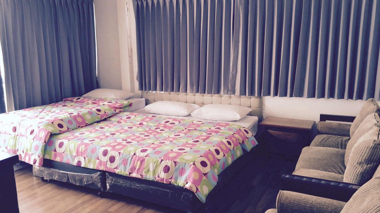 Photo of Bedroom in Khlong Toei