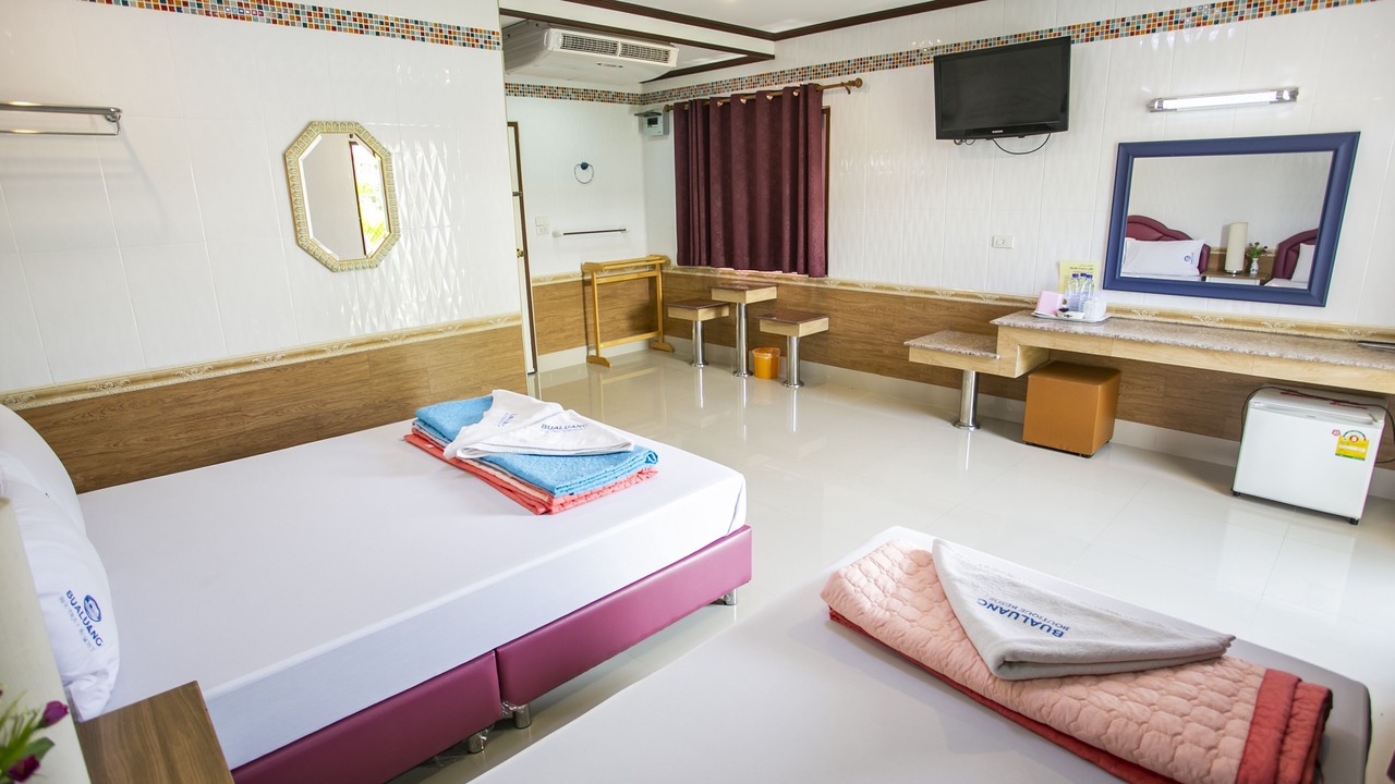 Photo of Bedroom in Ang Thong