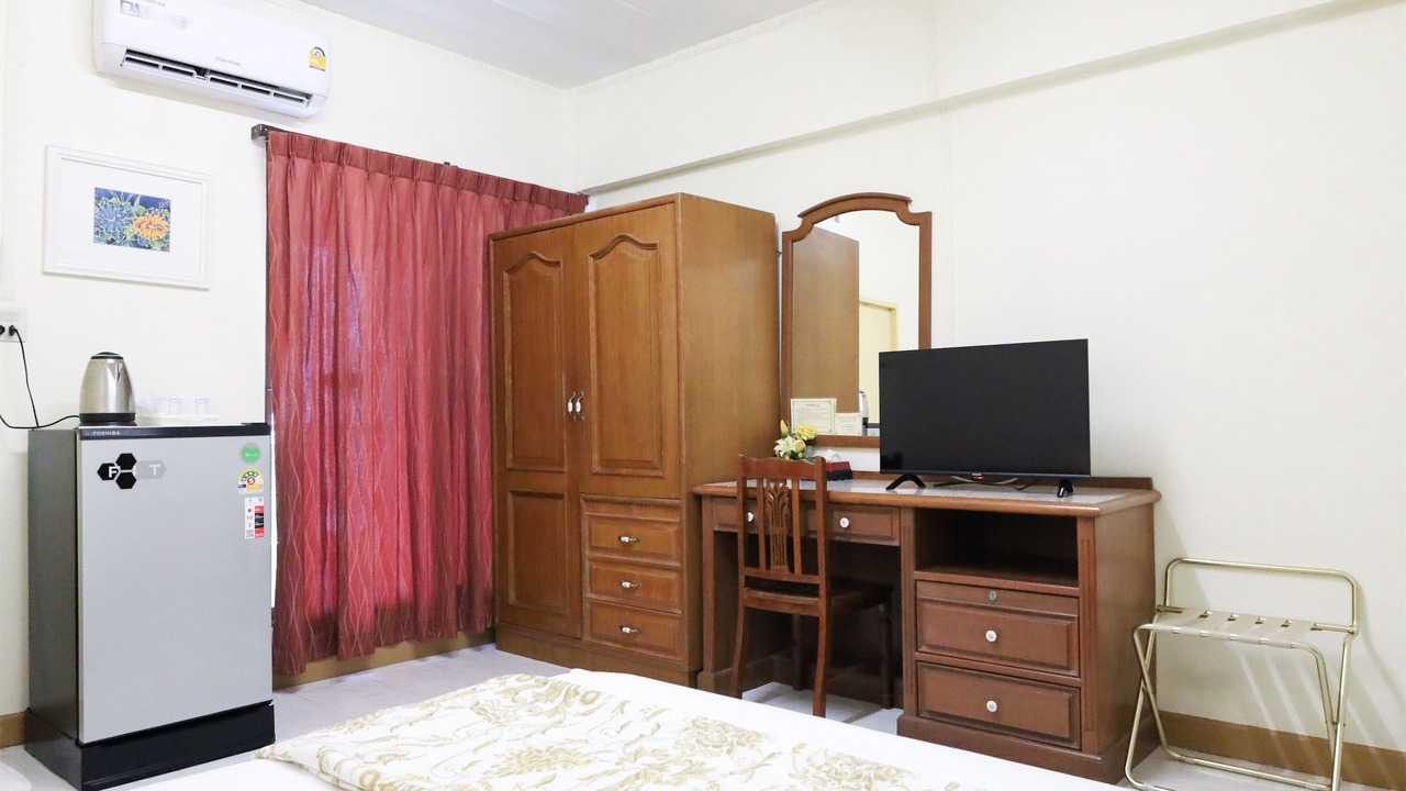 Photo of Bedroom in Samsen Nok