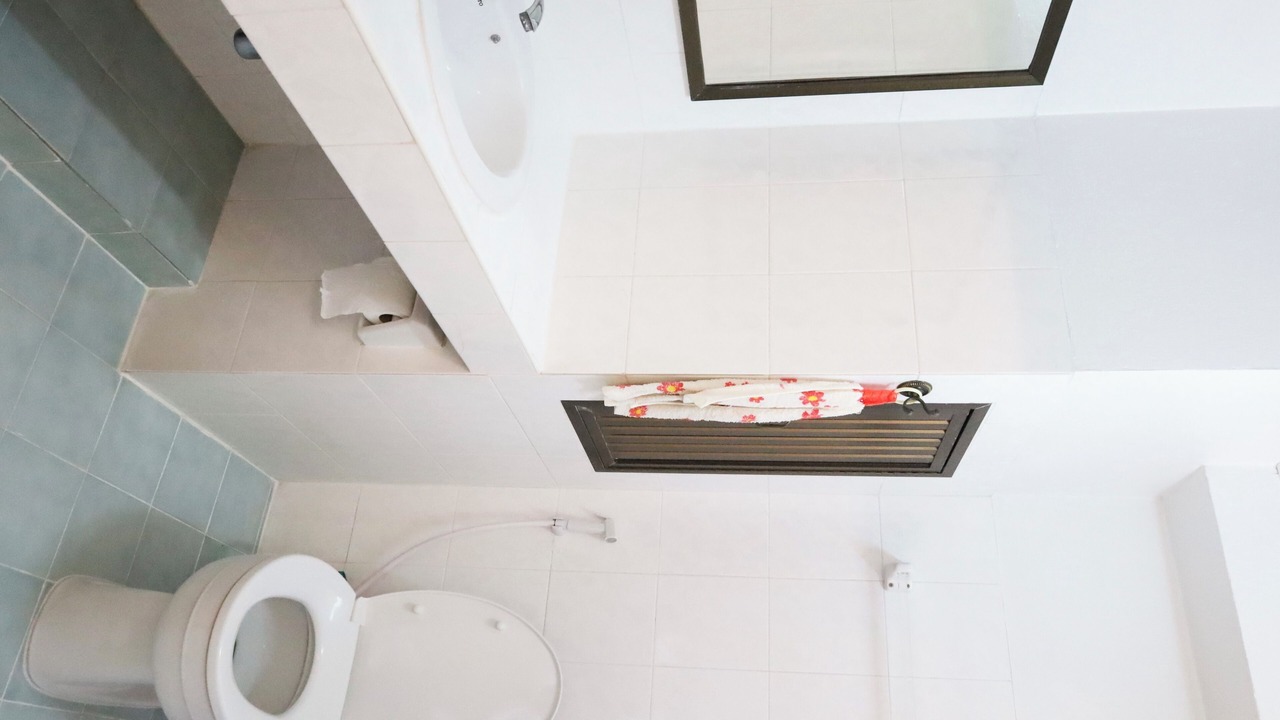 Photo of Bathroom in Samsen Nok