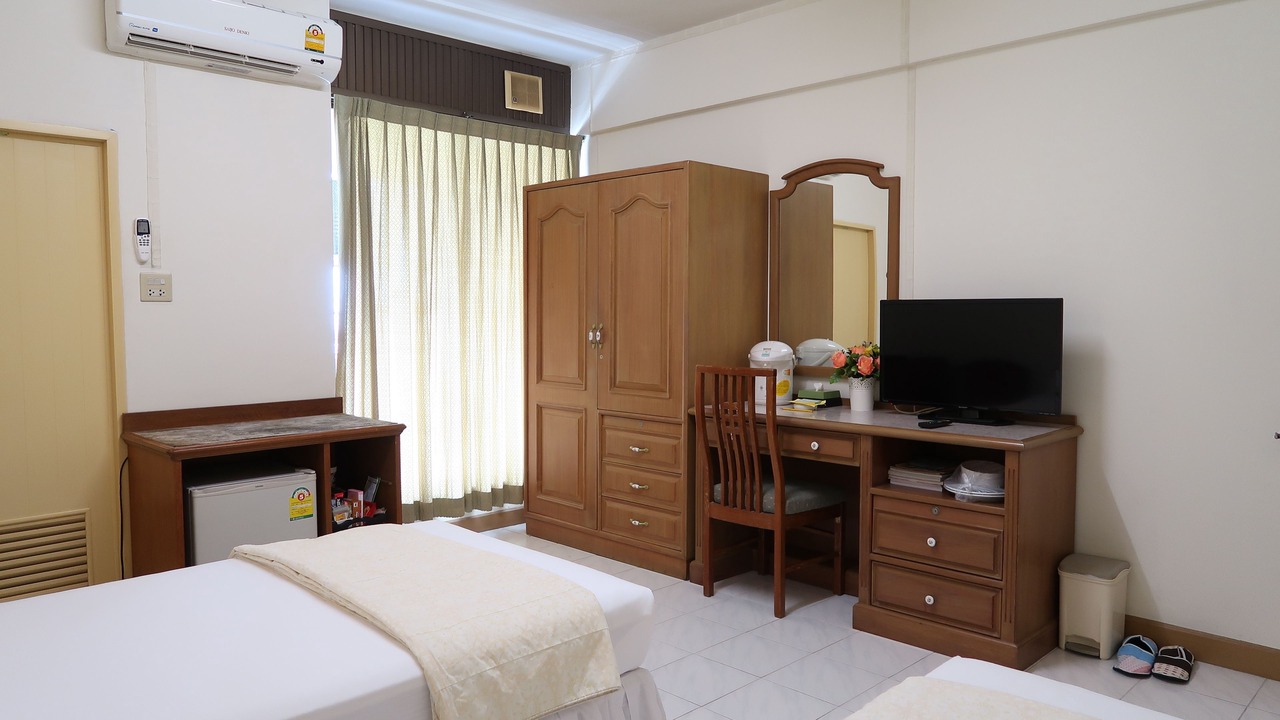 Photo of Bedroom in Samsen Nok