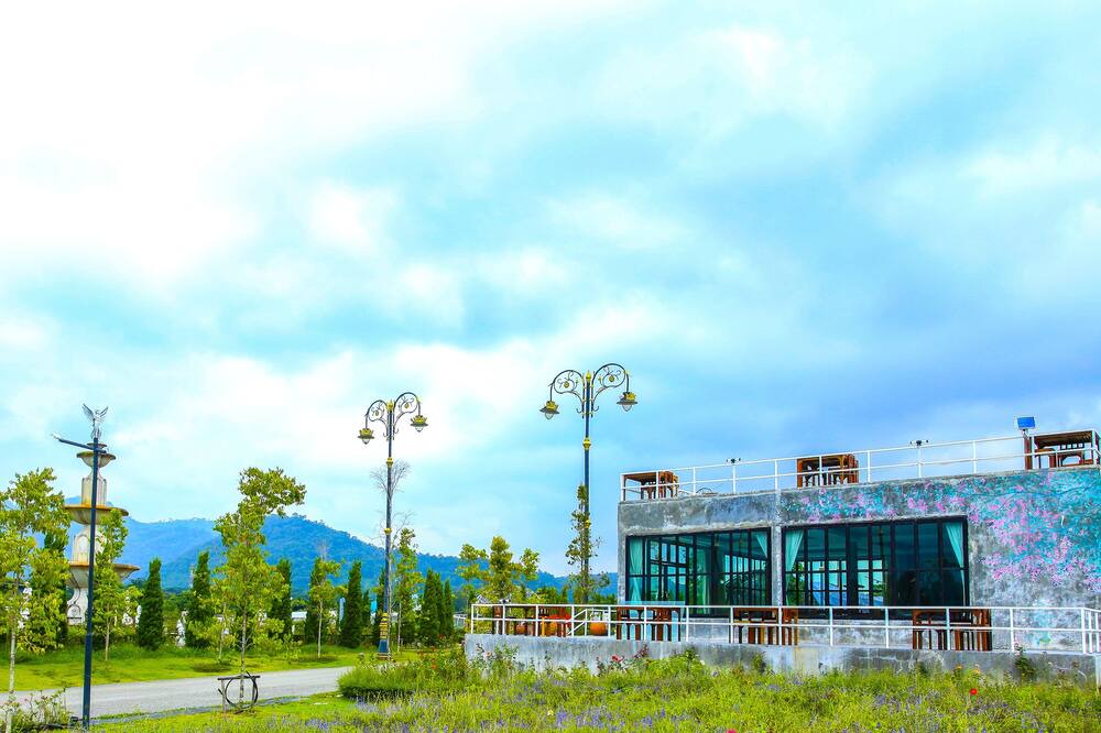 Photo of Outdoor in Phaya Yen