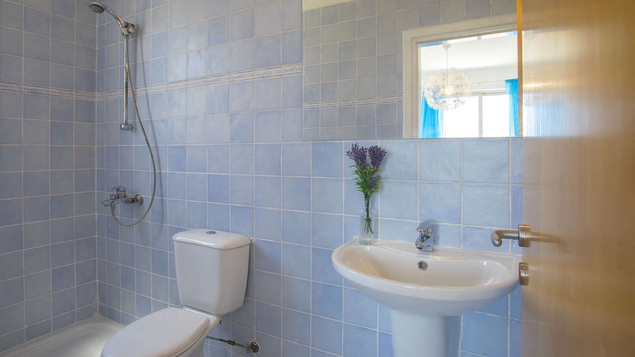 Photo of Bathroom in Mazotos