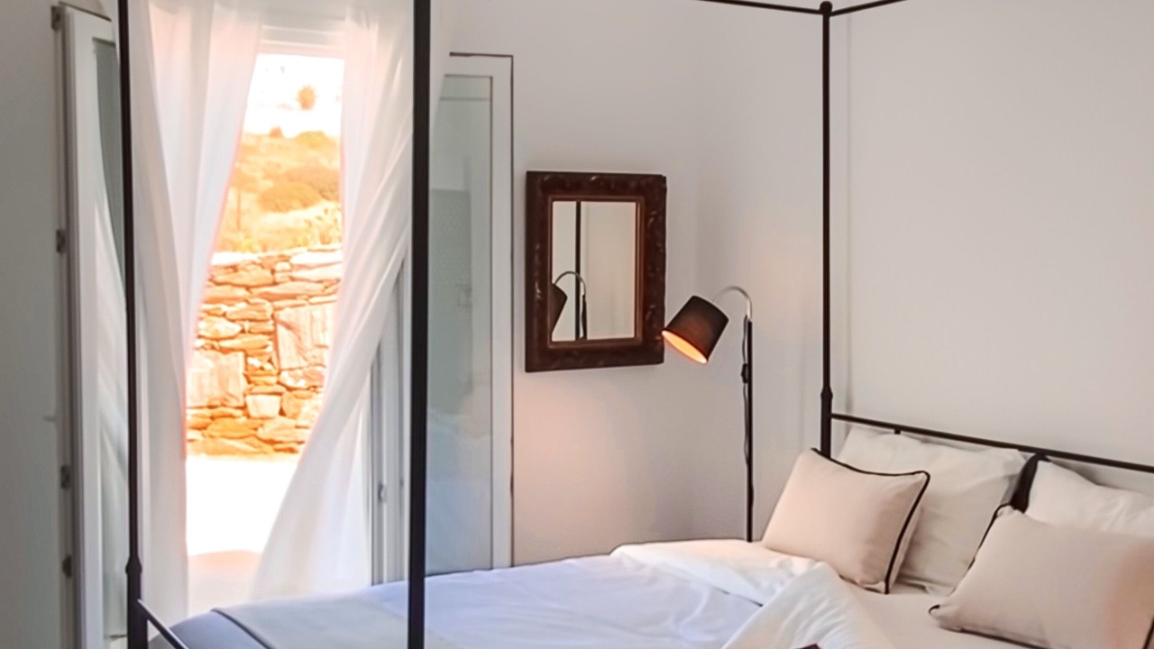 Photo of Bedroom in Kini