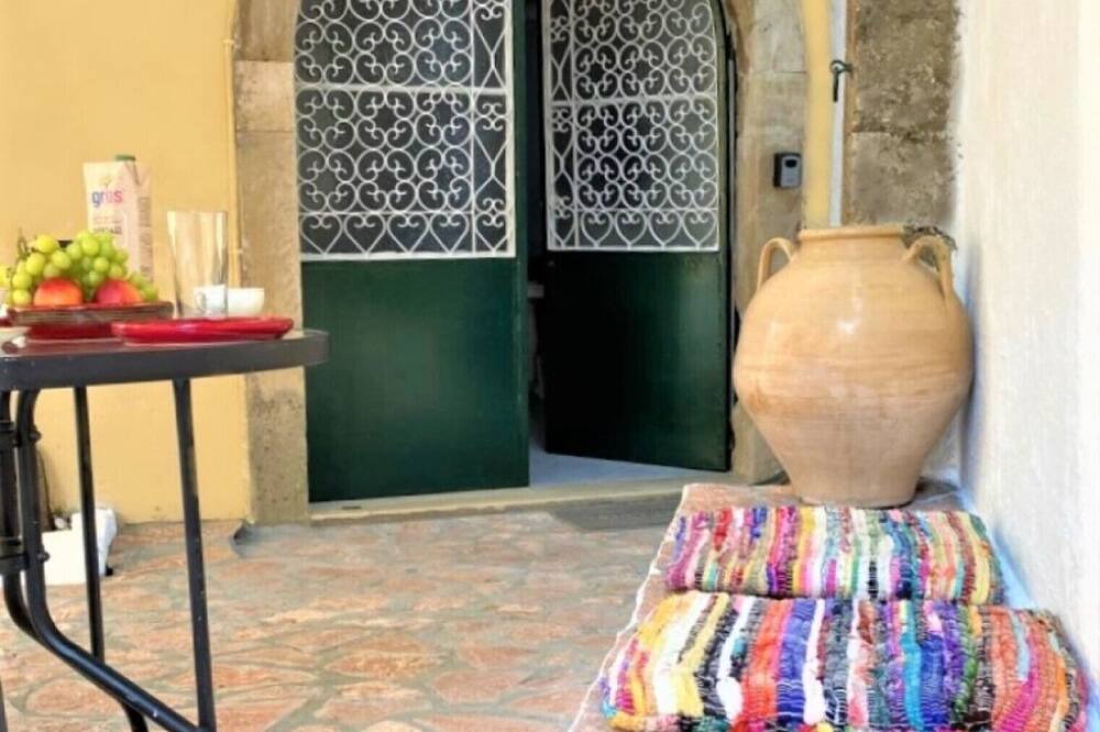 Photo of Bedroom in Kouramades