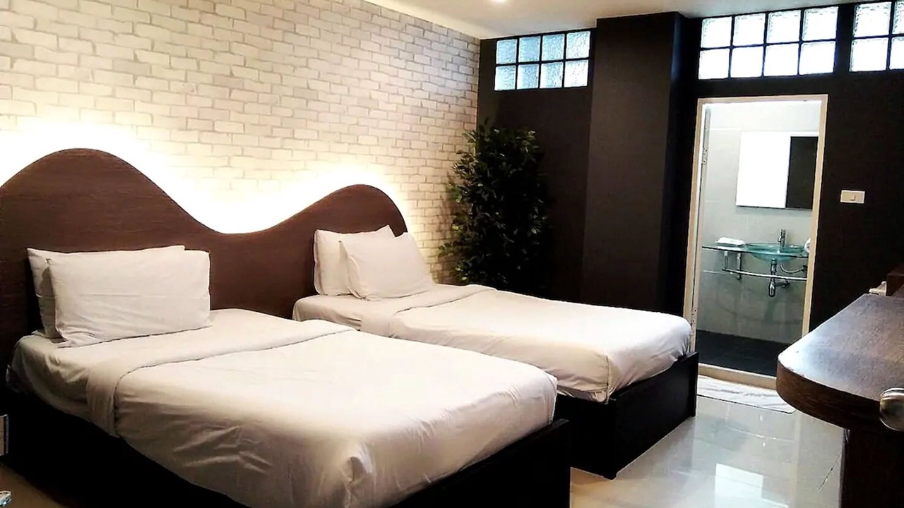 Photo of Bedroom in Samsen Nok