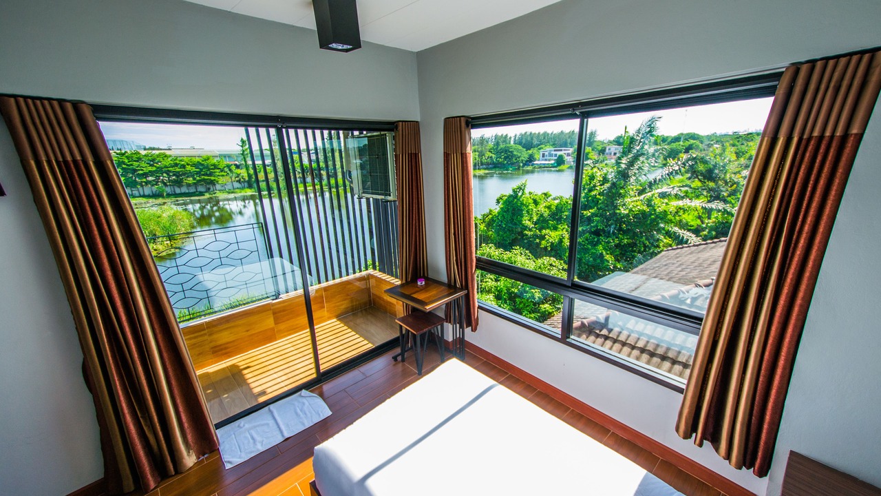 Photo of Bedroom in Racha Thewa