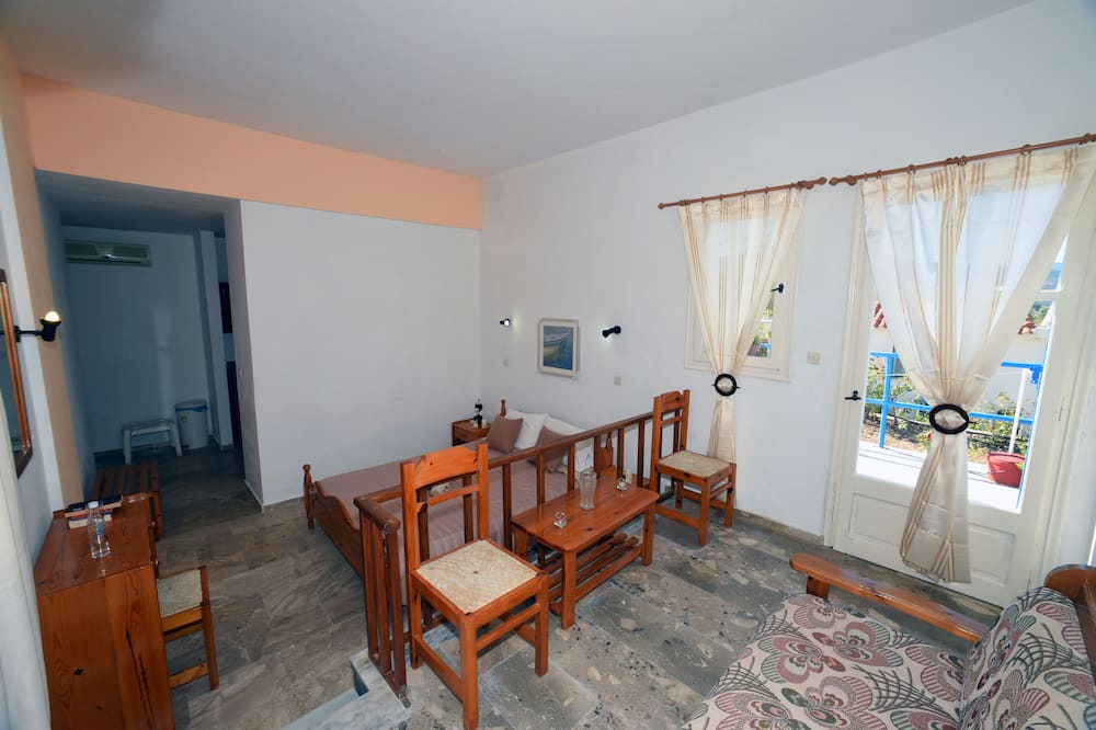 Photo of Livingroom in Petra