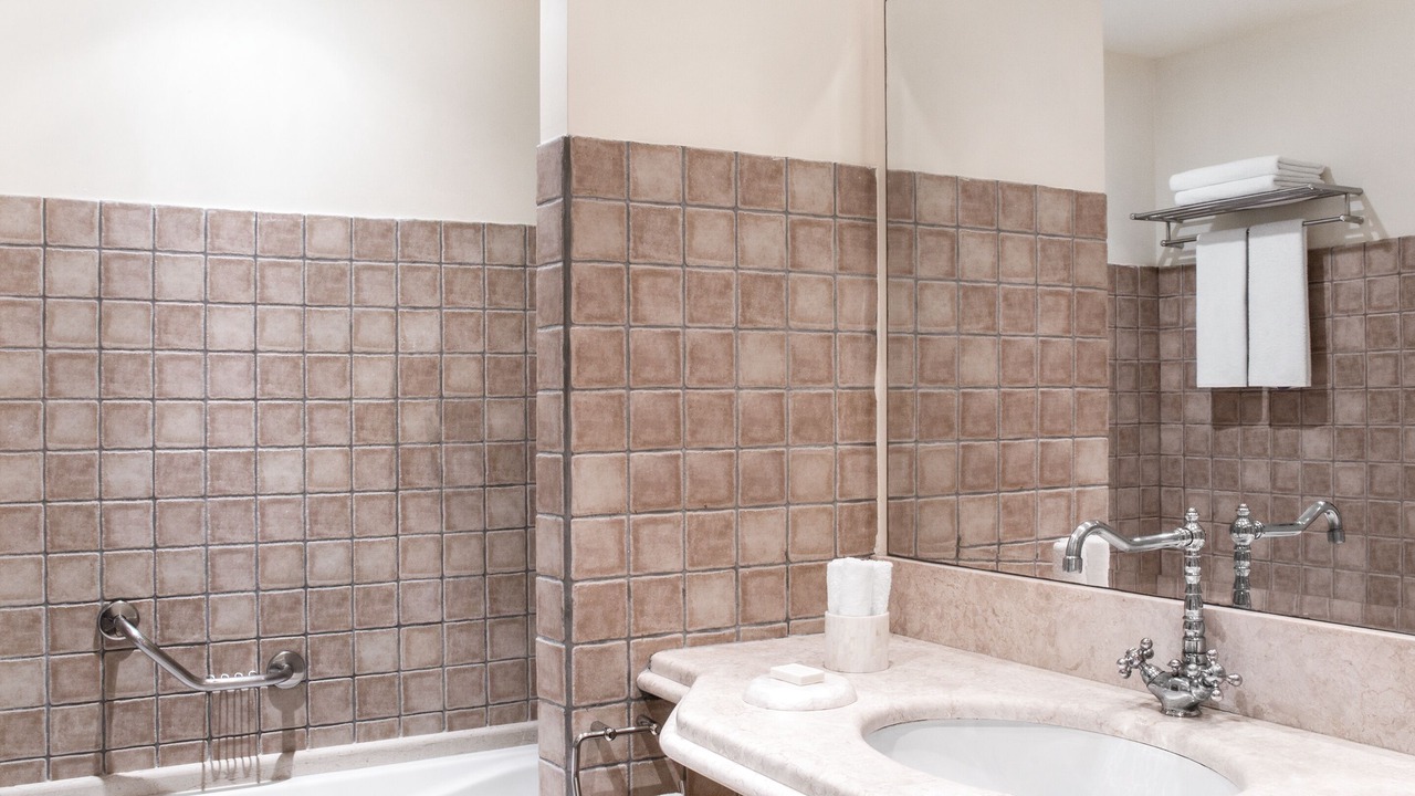 Photo of Bathroom in Loutra Killinis