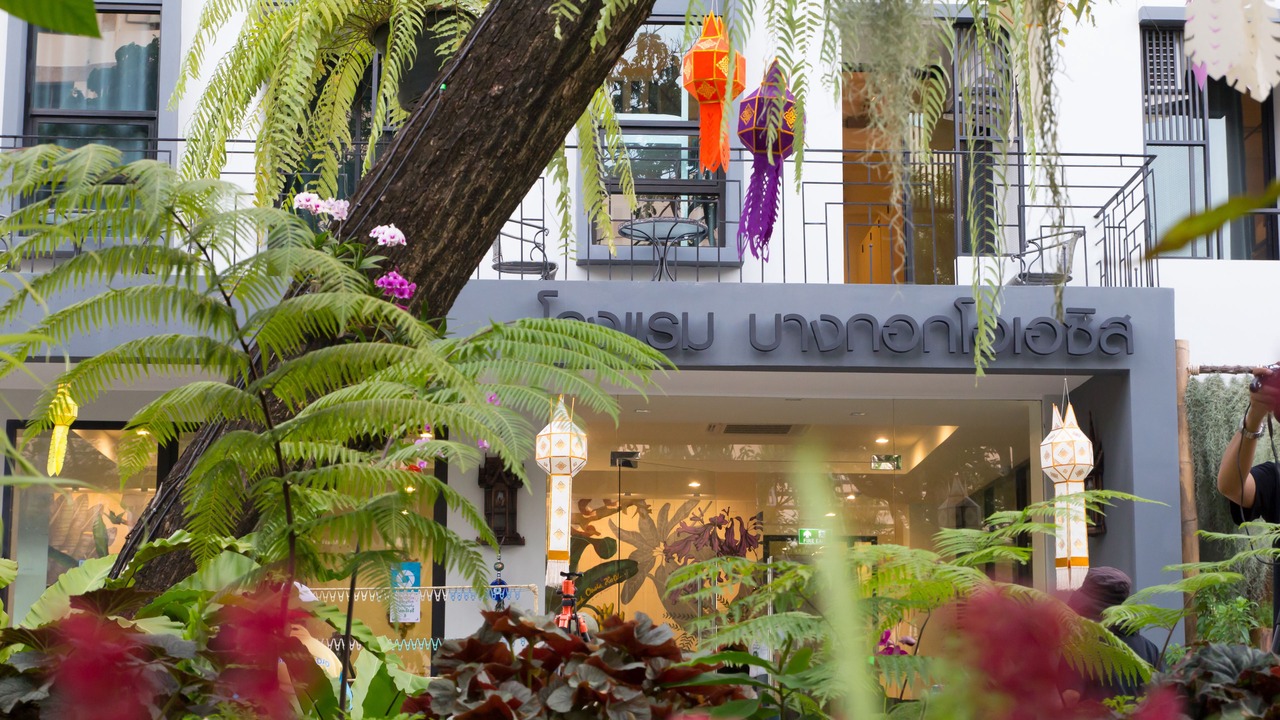 Photo of Buildings in Thung Phaya Thai