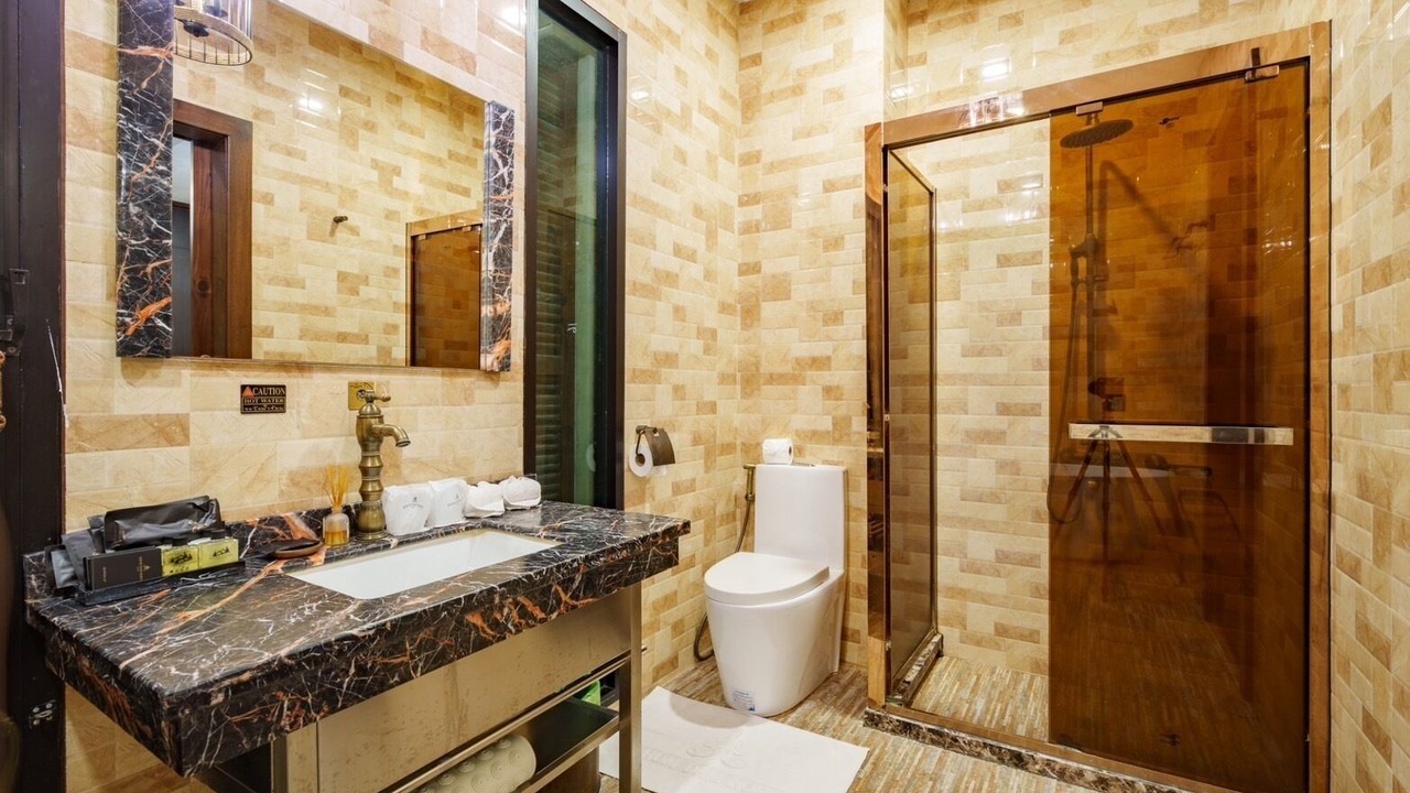 Photo of Bathroom in Damnoen Saduak
