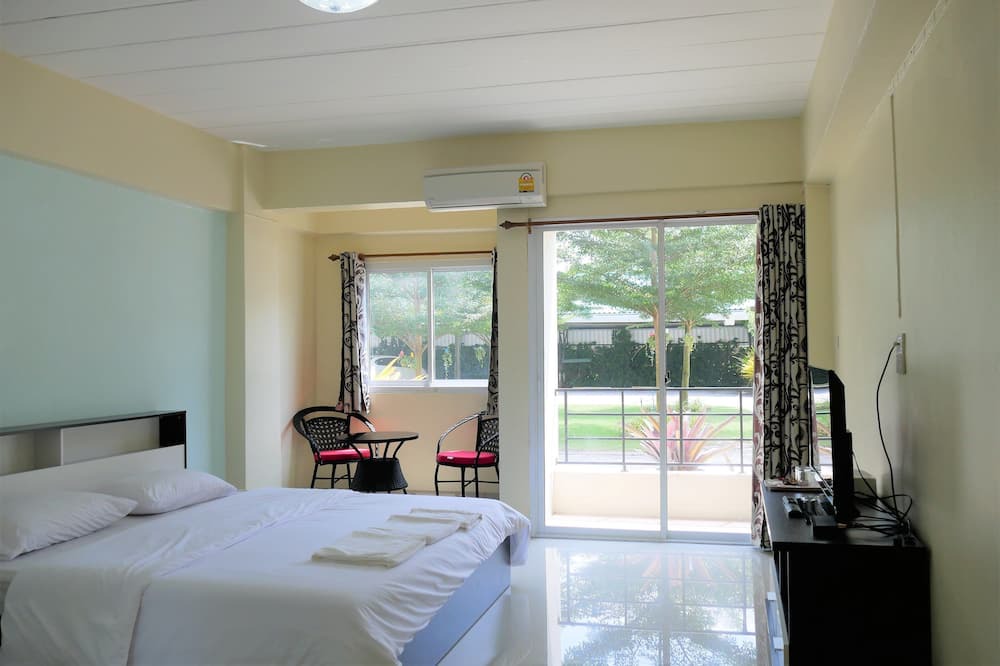 Photo of Bedroom in Ta Sit
