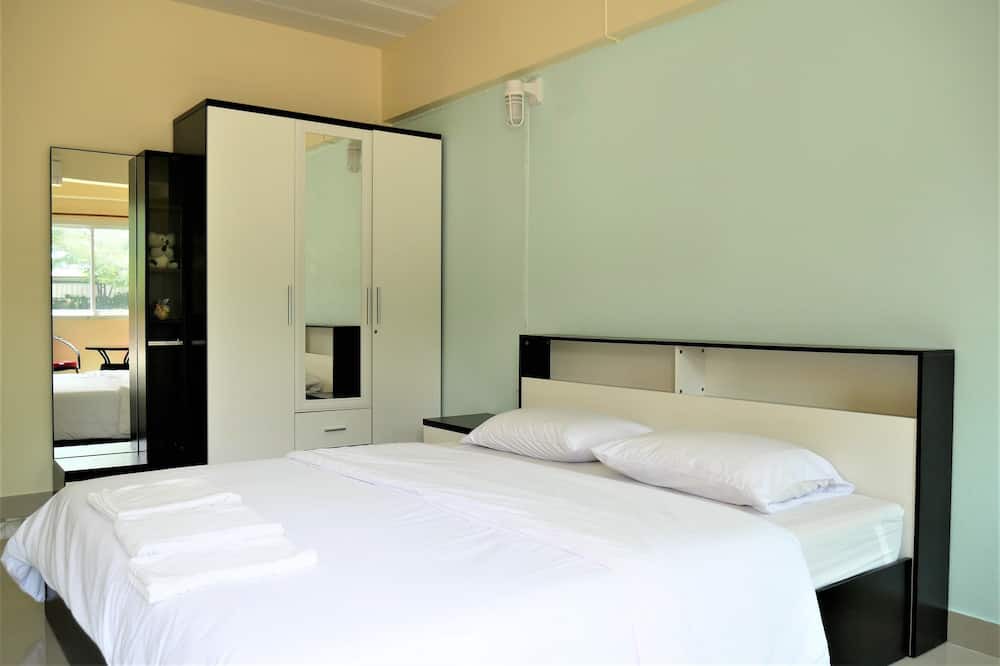Photo of Bedroom in Ta Sit