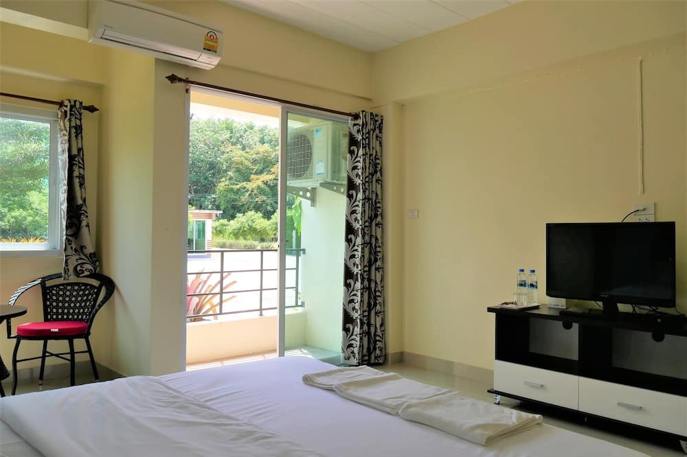 Photo of Bedroom in Ta Sit