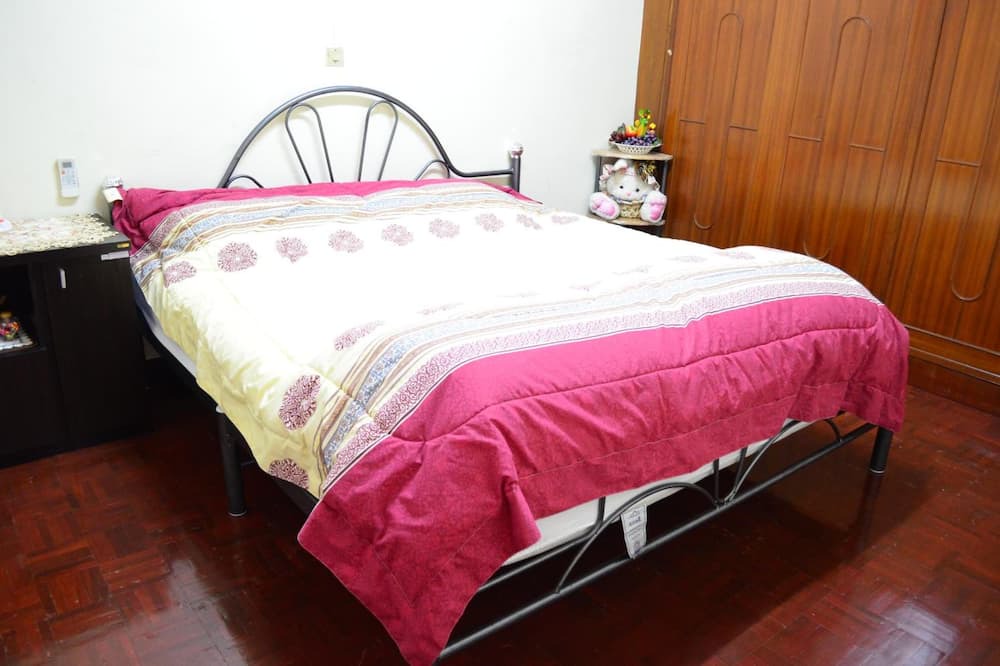 Photo of Bedroom in Arun Amarin