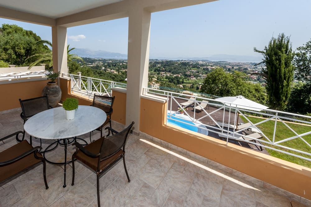 Photo of Patio Balcony in Corfu