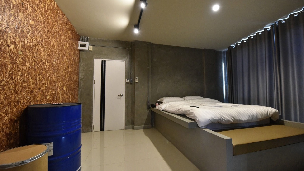 Photo of Bedroom in Khlong Thanon