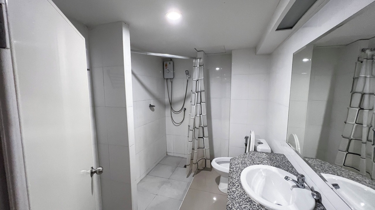Photo of Bathroom in Nai Mueang