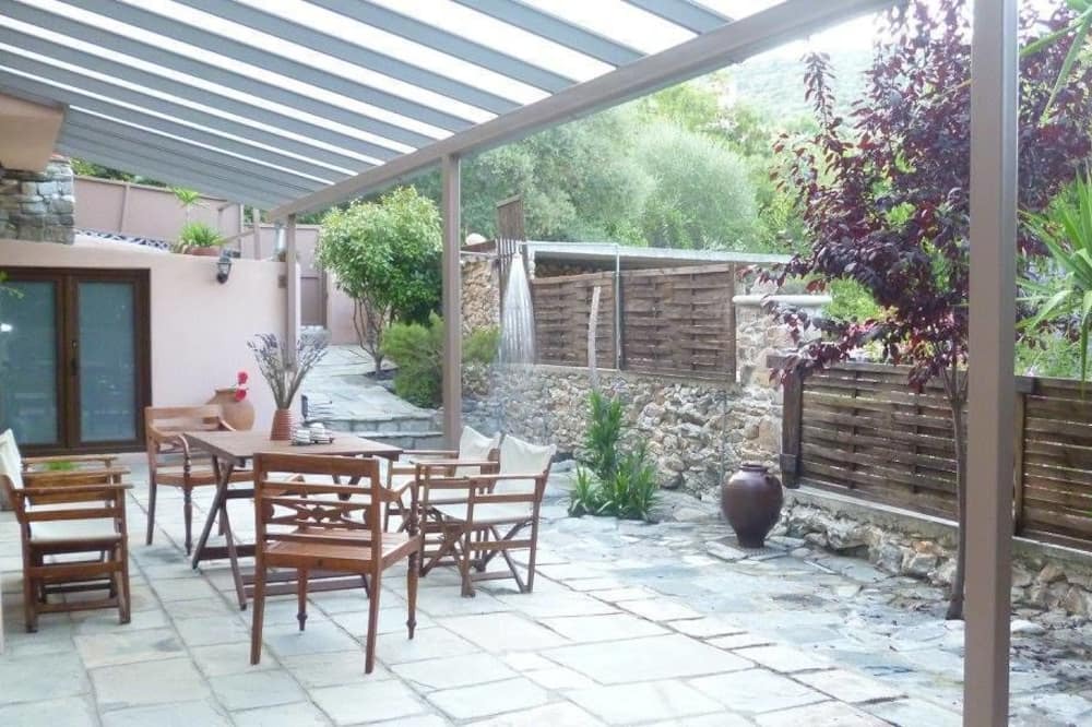 Photo of Patio Balcony in Palaio Tsifliki