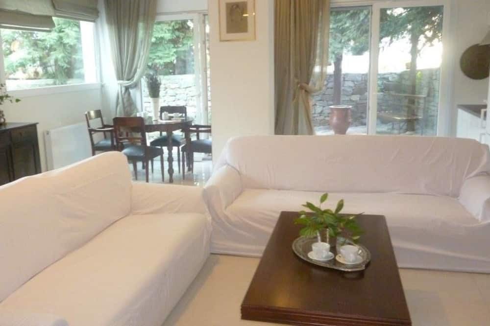 Photo of Livingroom in Palaio Tsifliki