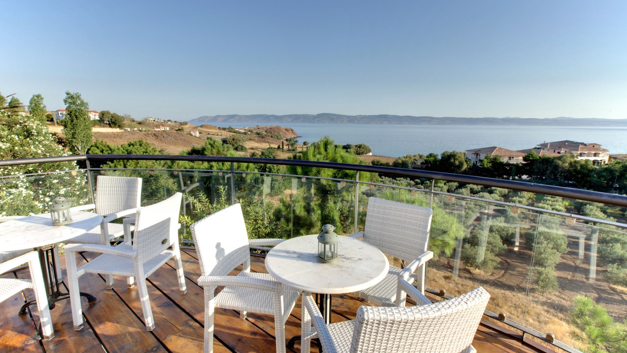 Photo of Patio Balcony in Mithimna