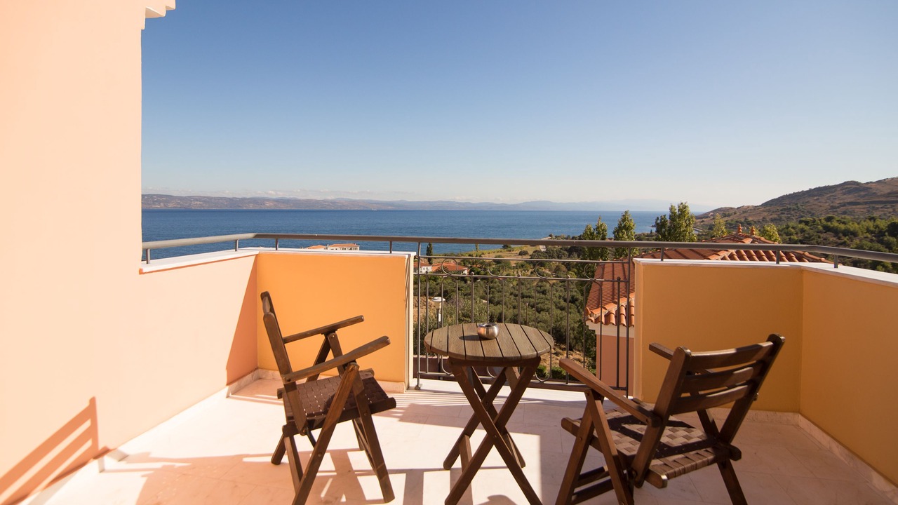 Photo of Patio Balcony in Mithimna