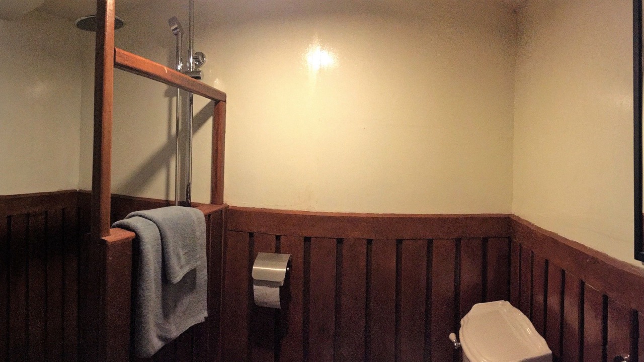 Photo of Bathroom in Daun Penh