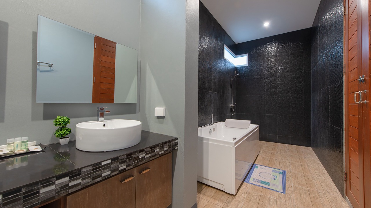 Photo of Bathroom in San Sai