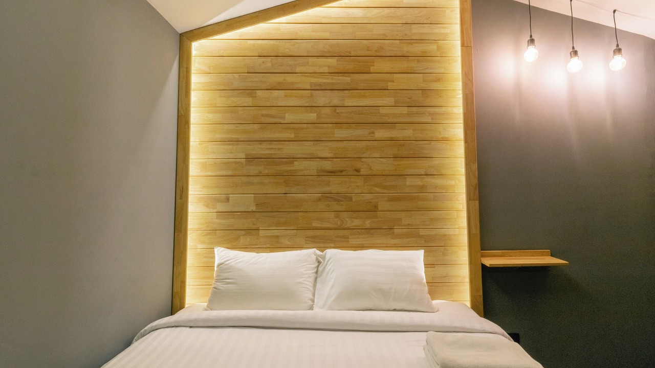 Photo of Bedroom in Thanon Phetchaburi