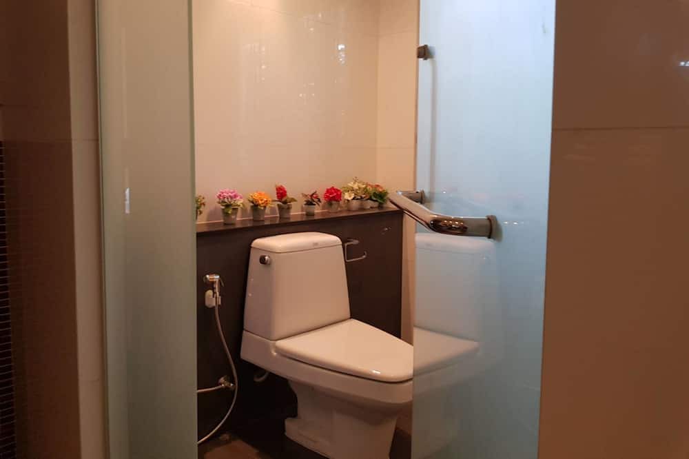 Photo of Bathroom in Hua Mak