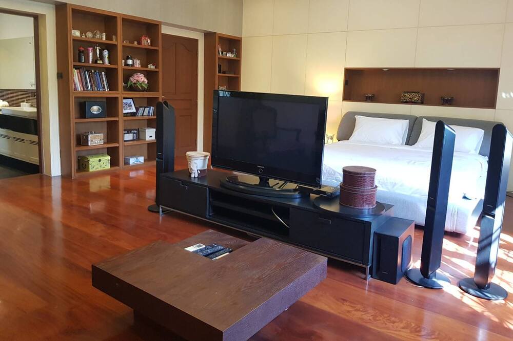 Photo of Bedroom in Hua Mak