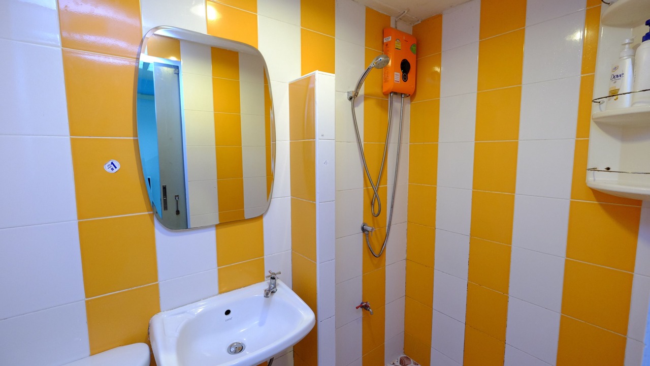Photo of Bathroom in Rama 9