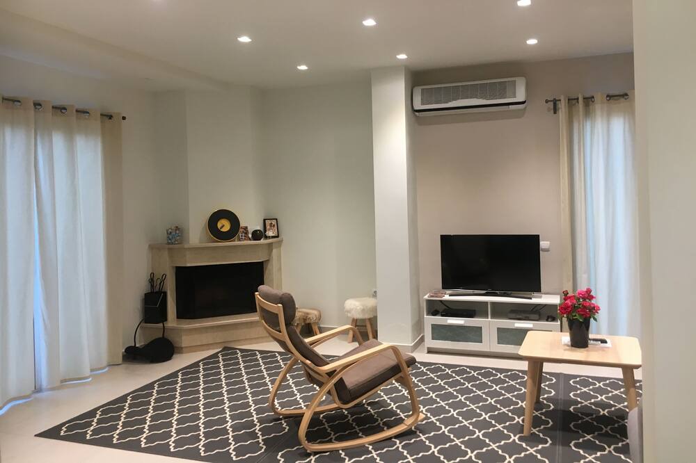 Photo of Livingroom in Kato Achaia