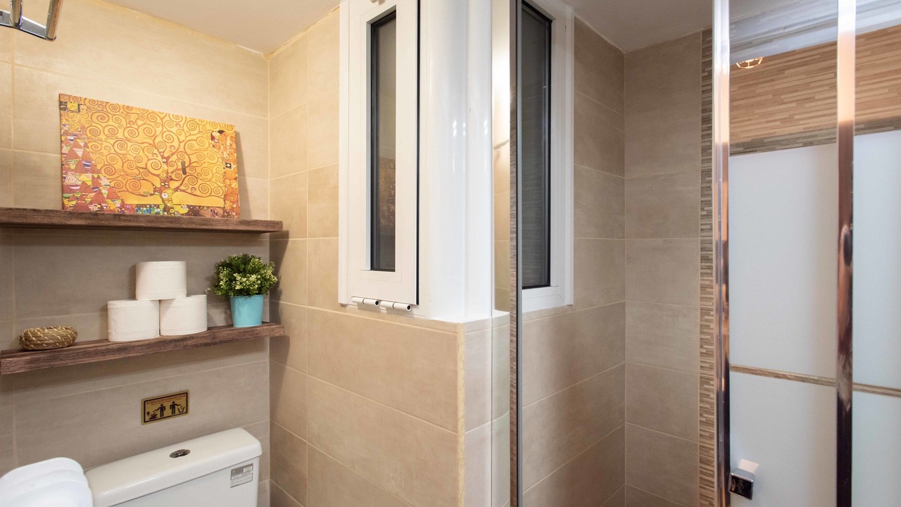 Photo of Bathroom in Koukaki