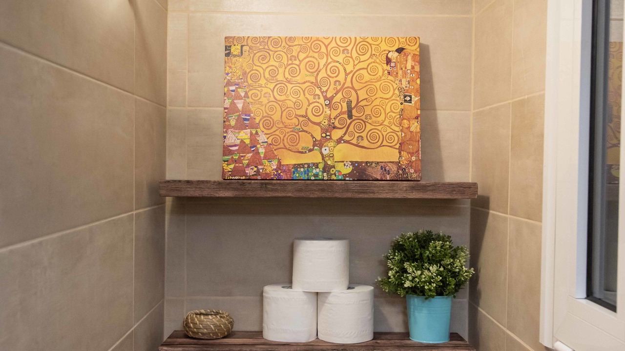 Photo of Bathroom in Koukaki