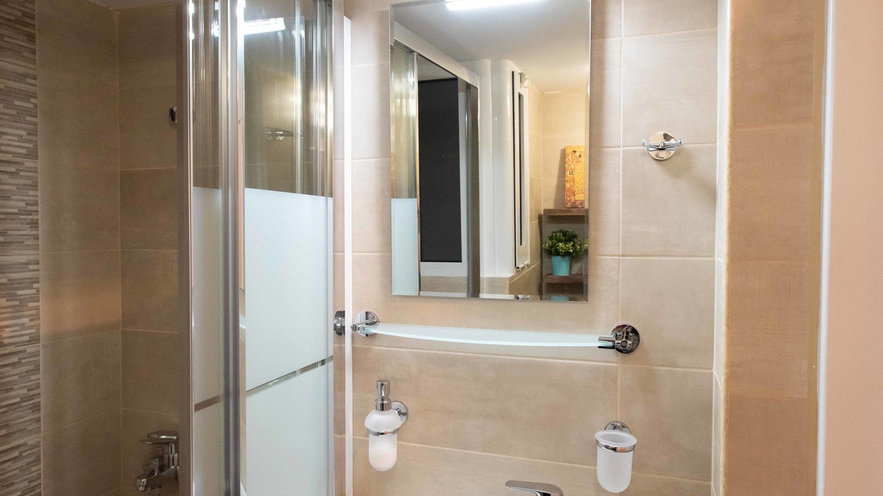 Photo of Bathroom in Koukaki