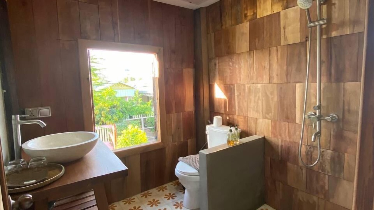 Photo of Bathroom in Sangkat Sla Kram