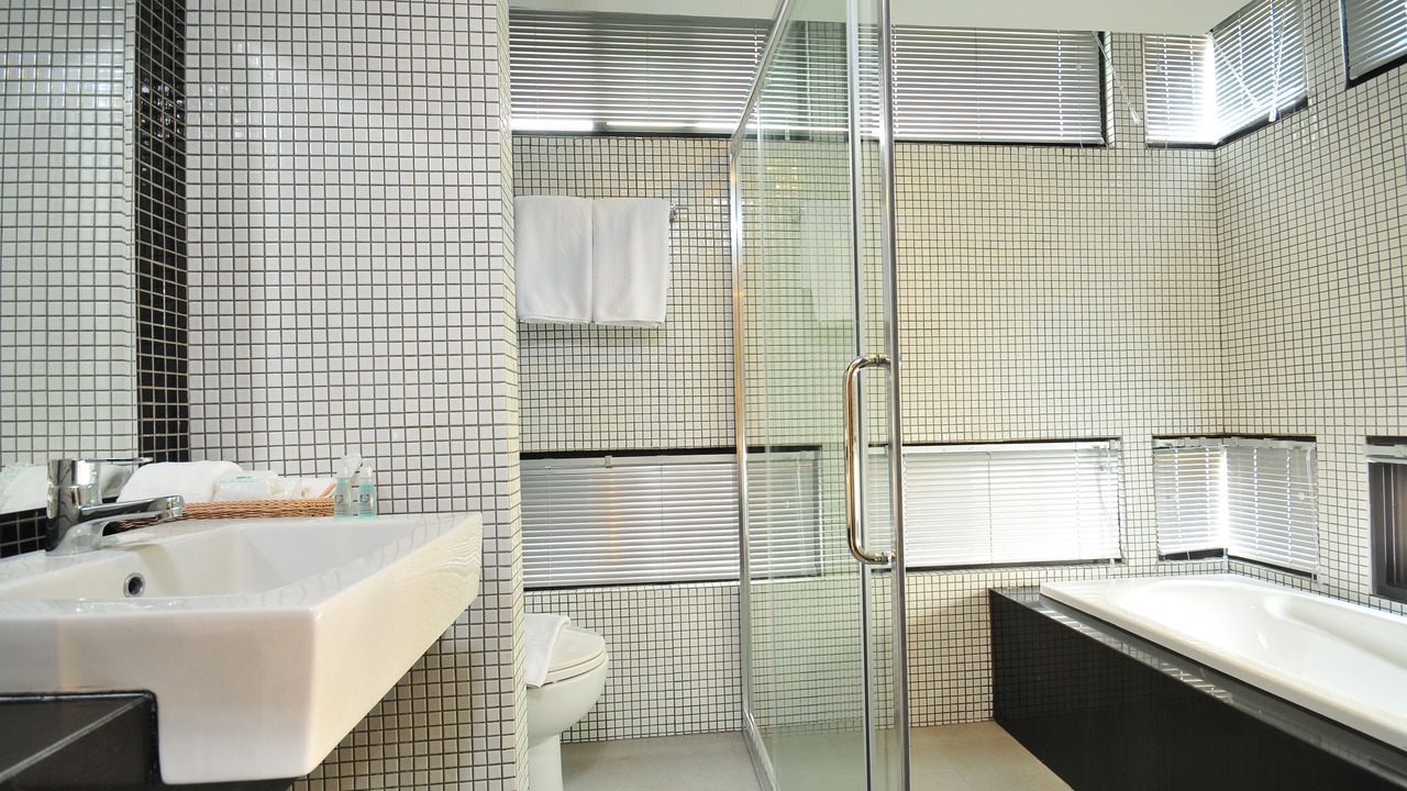 Photo of Bathroom in Si Phraya
