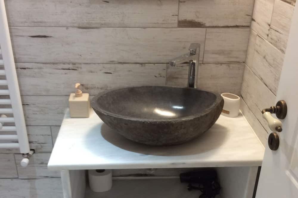 Photo of Bathroom in Kalami